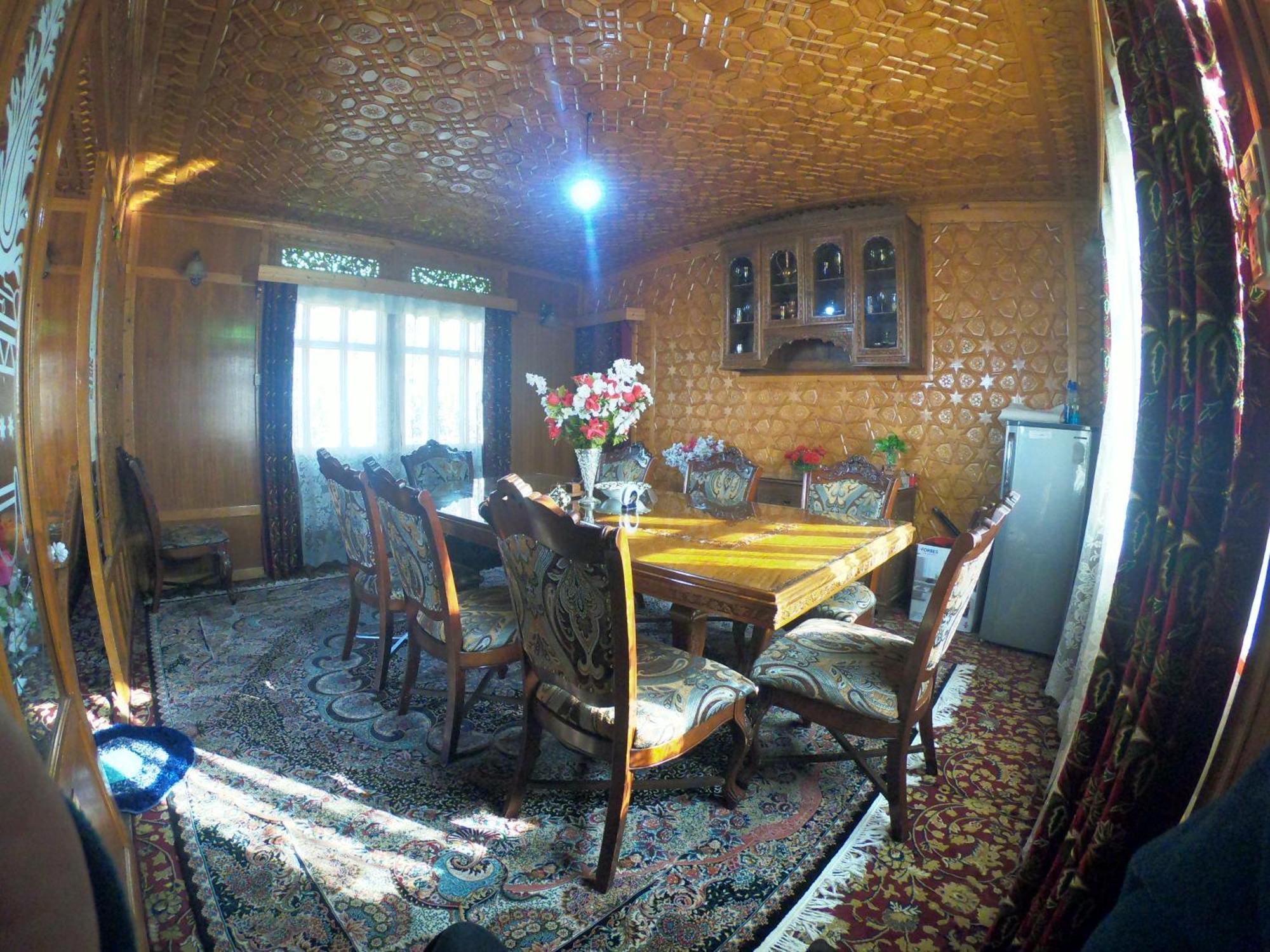Goona Palace Houseboats Srīnagar 외부 사진