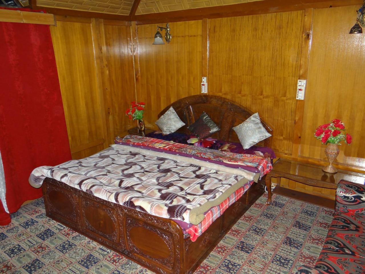 Goona Palace Houseboats Srīnagar 외부 사진